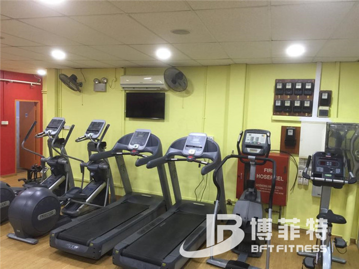 91香蕉视频污下载客戶健身房